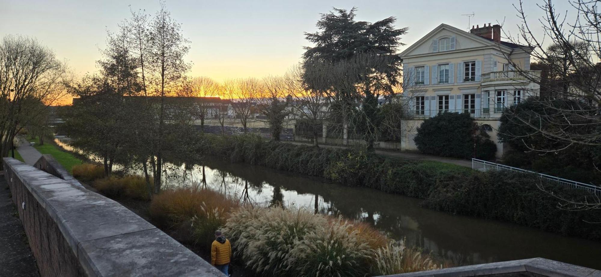 Apartamento Le Balcon D'Anatole 3Etoiles Le Mans Exterior foto